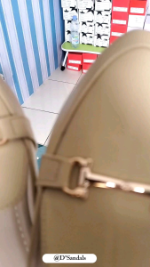 DSANDALS-Blp003 Flat Shoes Wanita