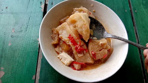 Krecek Sayur Solo - Krecek Sayur ukuran besar 200 gram / Rambak Sayur Besar / Krecek sayur Kulit sapi Besar / Krecek Rambak Sapi untuk Sayur Makanan Khas Solo