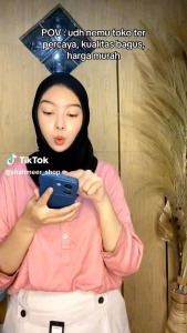 Rok cargo twill combed wanita belah depan terbaru