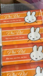 Khăn giấy Phú Đạt 3 lớp với 100% bột giấy siêu dai không bụi giấy. 250 tờ