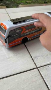 MURAH!!!(BISA COD)MAINAN BUS BASURI BUMP AND GO FULL MUSIK TELOLET  DAN LAMPU DM25