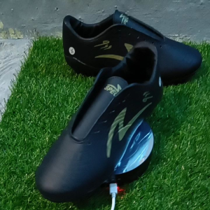 SEPATU BOLA DEWSA INFINITI 99 TERLARIS FREE+KAOS KAKI