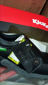 Sepatu casual slip on pria bahan kulit asli