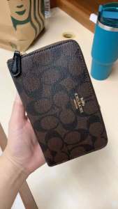 กระเป๋าสตางค์ Coach ใบยาว ของใหม่ 🔥 กระเป๋าสตางค์ซิปรอบใบกลาง #COACH 88913 MEDIUM ZIP AROUND WALLET IN SIGNATURE CANVAS