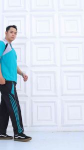 1 Set Baju Olahraga Lengan Pendek Pria Terbaru/setelan trening olahraga senam pria wanita