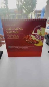 Lịch tết ngân hàng Bàn A Agribank 19x19cm - Chúc mừng năm mới 2026