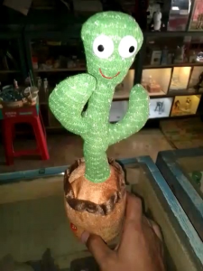 Boneka Kaktus goyang peniru suara (Bekas)