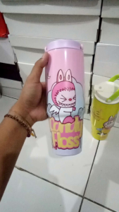 TUMBLR LABUBU 900ML Tempat Minum Anak Labubu Botol Labubu Termos Labubu