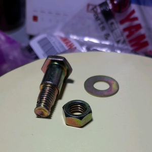 BAUT MUR RING  SET PANEL REM STABILIZER  SUZUKI 8X32