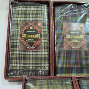 Sarung Padang Silungkang Mandar: Mengenal Tenunan Khas Suku Padang