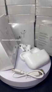 FREE CASE - SECOND GENERATION EARBUDS/EARPHONES (lasts up to straight 8hrs / no pop-up)