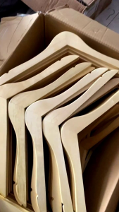 Hanger kayu gantungan baju dewasa natural LUSINAN 12 PCS