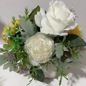 แจกันช่อดอกไม้ ดอกไม้ประดิษฐ์ ใช้ประดับสวยๆ