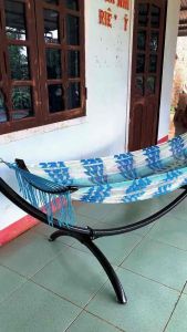 Bộ võng bán nguyệt chính hãng bình an cao cấp ống thép to 50 dày 1ly5 tải trọng lên đến 350kg lưới võng khổ đại 100% polyester thoáng mát