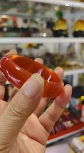 Vòng tay đá Mắt Mèo đỏ 2 sen bản cối mang lại May mắn hạnh phúc và Tài Lộc cho Nữ.