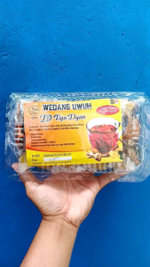 Aneka wedang tiga dyan - wedang uwuh 3 dyan - wedang secang 3 dyan - wedang dengan gula batu asli - membantu menjaga kesehatan tubuh - menurunkan kolesterol dan tekanan darah tinggi - minuman herbal tradisional Jogja
