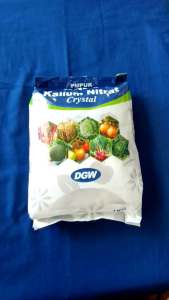Pupuk KNO3 Crystal DGW 1Kg Pupuk Pembuahan Kemasan Pabrik
