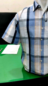 Kemeja cowok motif kotak