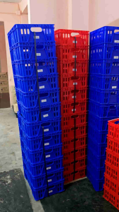 ลังแก้ว ลังใส่แก้วพลาสติก ลังคว่ำแก้ว สินค้ามี 2 ขนาด 12/24 ช่อง แข็งแรง ทนทาน