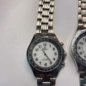 Đồng hồ nam hiệu Marshal dual area Radio Controlled