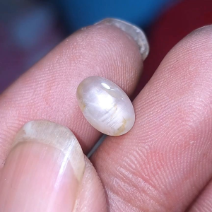 Natural light yellow star sapphire ceylon safir srilanka no treatment