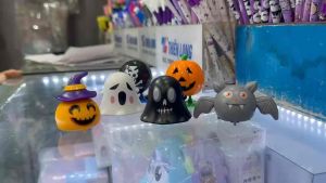 Đồ Chơi Halloween Bí Ngô Ma Đầu Lâu Vặn Cót/Chạy Trớn Cho Bé