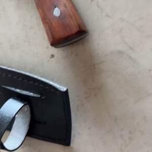 มีดงอ 5นิ้วรวมปอกหนัง(ขอคืนเงินได้แต่ต้องคืนสินค้าก่อนนะคะ)