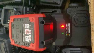 Sạc cốc 21v - Sạc pin 21v chân phổ thông - sạc pin power tool - đế sạc 21v đầy tự ngắt