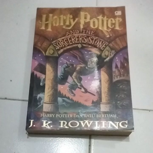 Novel ORI Harry Potter Dan Batu Bertuah