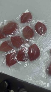 ซิลิโคนแปะจุกนมนมรูปหัวใจรูปปากสีแดงใช้ได้หลายครั้งกาวเหนียวมาก (ส่งเร็วมากค่ะ)