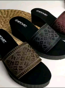 Arkn Sandal Wedges Wanita Selop Terbaru 2024