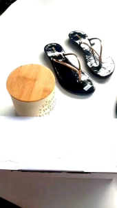 Arkn Sandal Jaepit Wanita Mahalini /Sendal karet polos Trandy Terbaru 2024