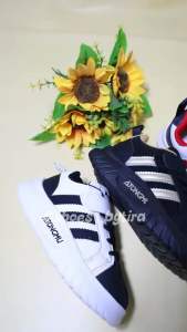 SHOES BY TIRA AT Tama strip sneakers kids/sepatu sekolah anak laki laki dan perempuan/sepatu sekolah anak PAUD TK SD