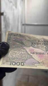 Uang Kertas 1000 Rupiah 1959 Seri Bunga Koleksi Kuno