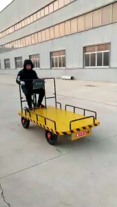 XE ĐIỆN TẢI HÀNG ĐA NĂNG VỚI SỐ TIẾN LÙI TÙY Ý TẢI TRỌNG TỪ 1 ĐẾN 2 TẤN