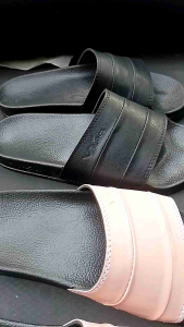 Sandal slop Pria Wanita Bahan Import keren kekinian size 36-45