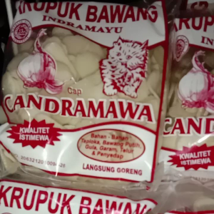 Kerupuk Bawang Sedap isi- 5pcs RASA BAWANG CETAR !!! BISA LANGSUNG DIGORENG KEMASAN 200GRAM