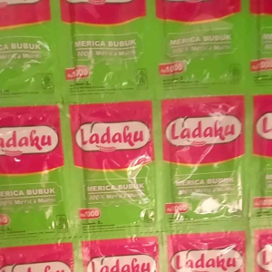 Ladaku LADA BUBUK ( 1 renceng X 12 Sachet )