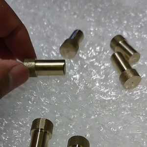 หลอดวาล์ว ราคาต่อ1ตัว หลอดทองเหลืองบอร์ล ใส่รถมอไซต์