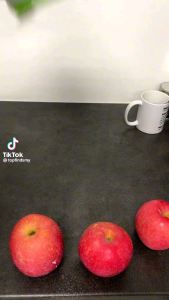 Apple Peeler Multifunctional Household Fruit Skin Peeler+Slicing Tools Pengupas Kulit Buah Epal