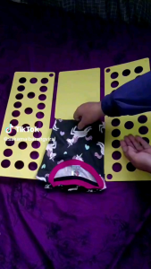 🌹READY STOCK🌹 Pelipat Baju Ajaib Dewasa Shirt Folding Board For Adult Shirt Flip Fold Lazy DIY Fast Clothes Folder 衣服折叠板