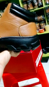 SEPATU SAFETY PRIA DAN WANITA SAFETY BOOTS KICKERS TALI UJUNG BESI