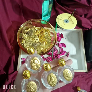 Money Magnet Oil charms (Panghatak ng pera)