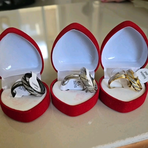 COD!! PROMO COD!!! Cincin Kawin Udah Dapat 2 Pcs + Box Cincin Silver Stainless Steel Polos Belah Warna