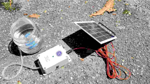 Mini Portable Air Pump 6V Solar Panel + Batteries Included for Fishing/Camping/Outdoor [Mini Pam Oksigen Bila Memancing]
