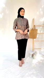 baju batik wanita/atasan batik wanita/blouse batik/batik/atasan batik wanita terbaru/baju batik kekinian/baju batik wanita kerja/batik wanita