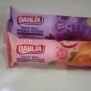 Dahlia Kamper Toilet Ball