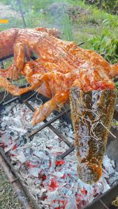 เนื้อจรเข้แดดเดียวอบแห้งพร้อมทานเจ้าคุน 100 กรัม สูตรต้นตำหรับกระเทียมพริกไทย (ส่วนเนื้อลำตัว)