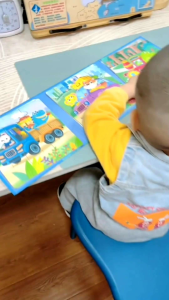 Kids Educational Leveled Magnetic Puzzle Books 1-12y Puzzles Book Children Fun toy Puzzle Foldable storybook 儿童进阶益智磁性拼图书 TT10