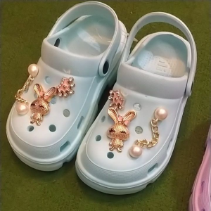 sendal Baim anak perempuan motif rantai kelinci Terbaru bahan eva Ringan